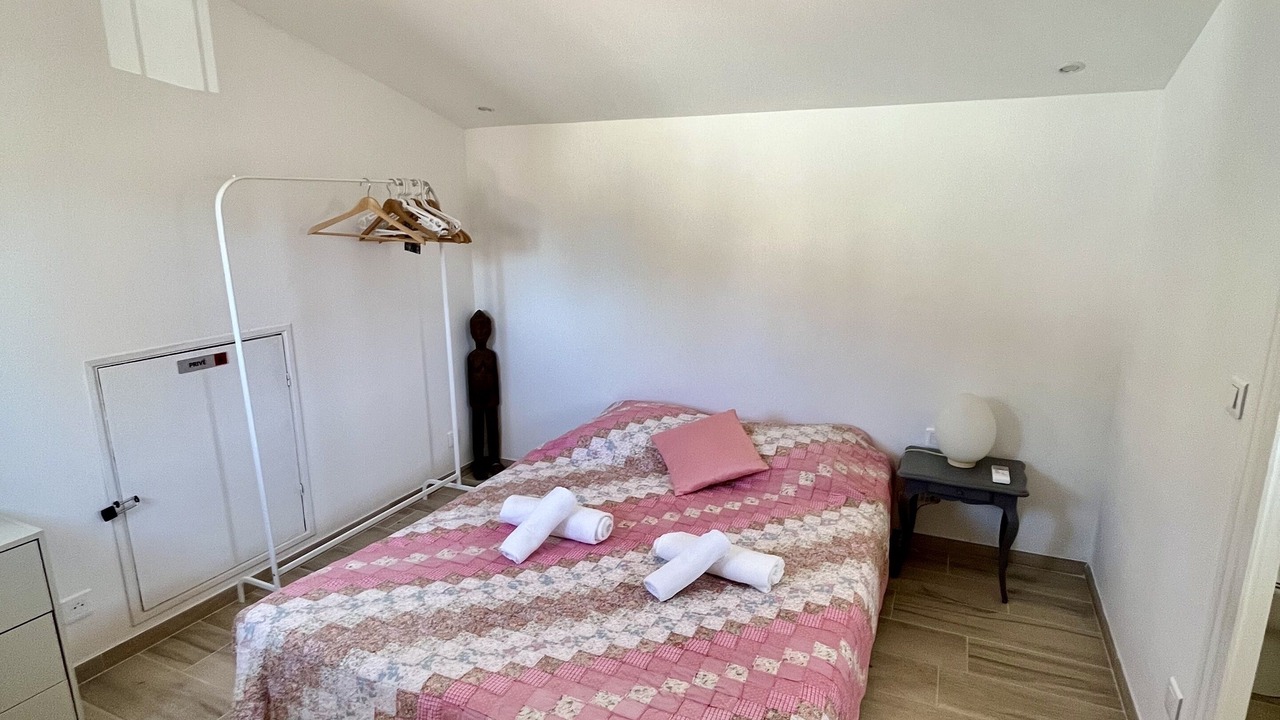 Photo of Bedroom in Carnoux-en-Provence