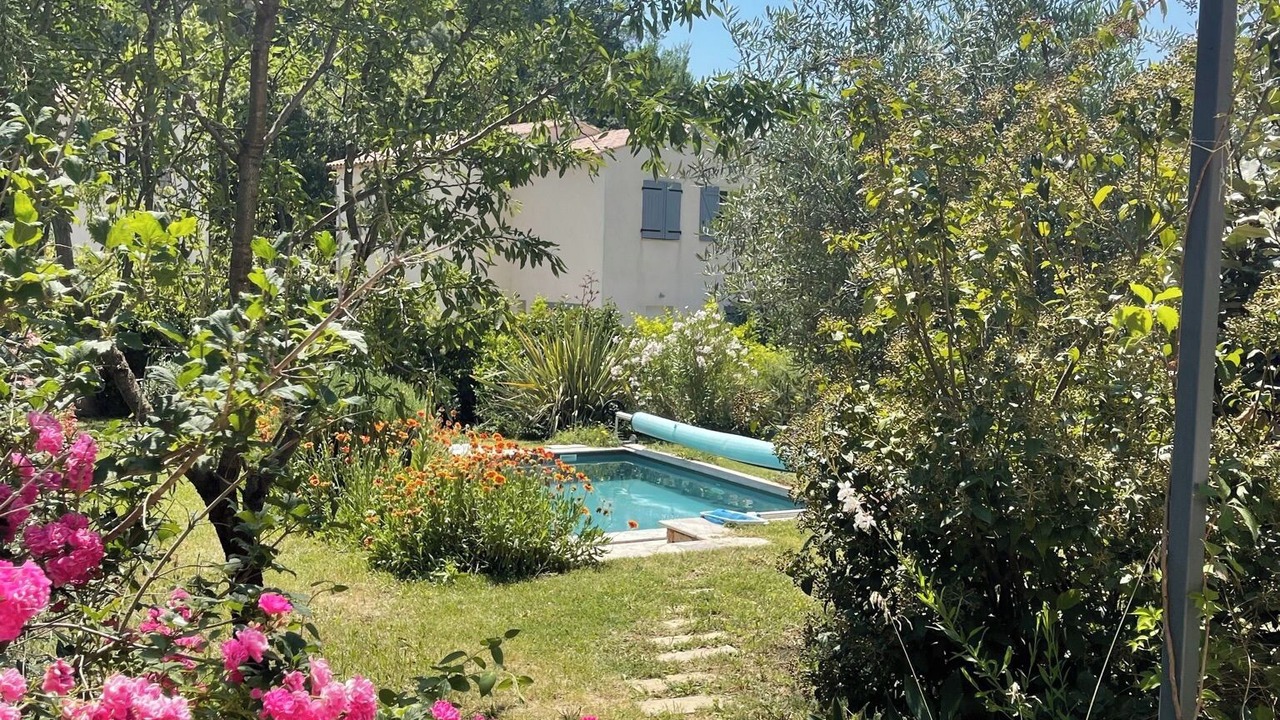 Photo of Outdoor in Cabrieres-dʼAigues