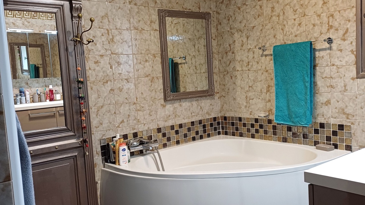 Photo of Bathroom in Eygalieres