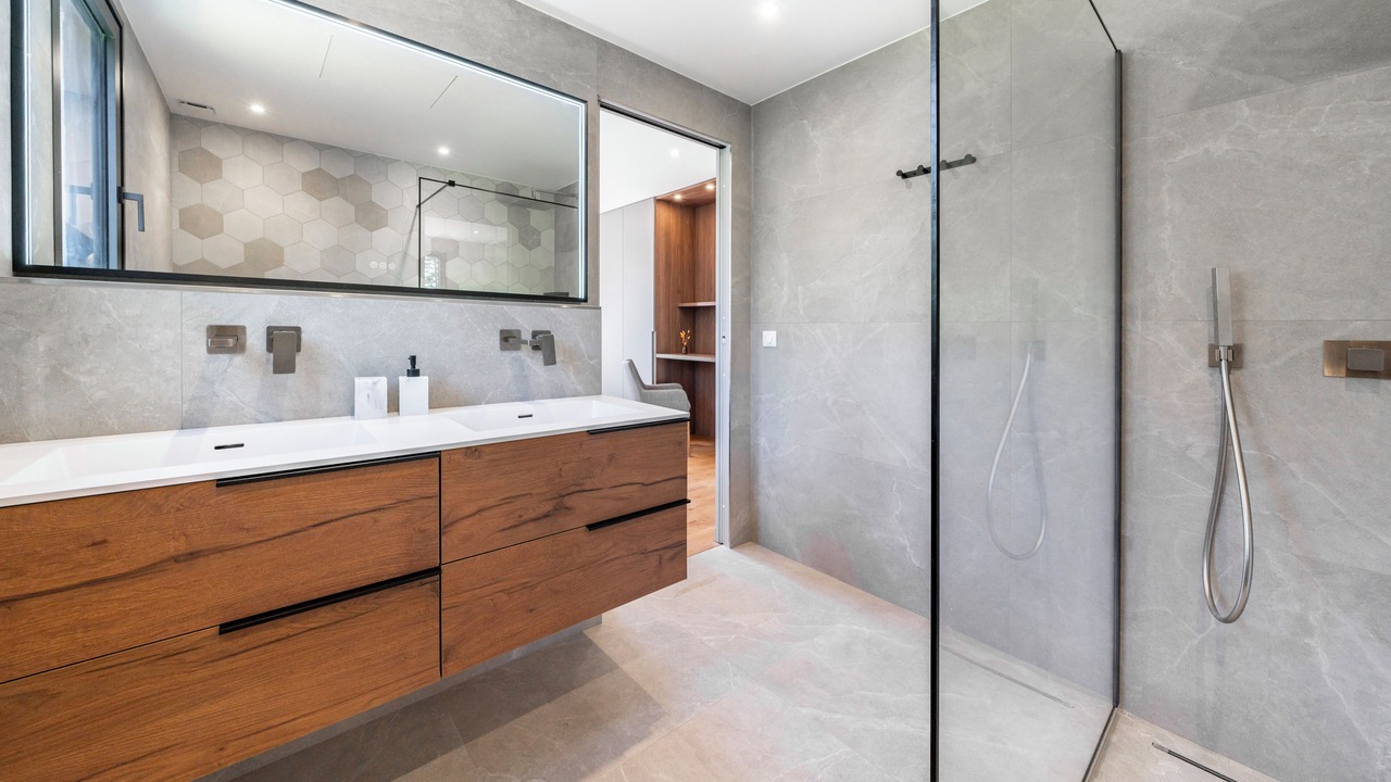 Photo of Bathroom in Valbonne