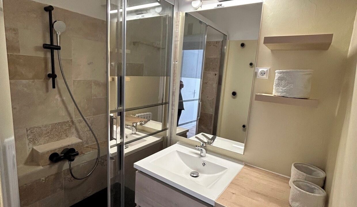 Photo of Bathroom in Carry-le-Rouet