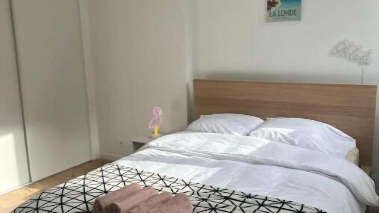 Photo of Bedroom in Giens