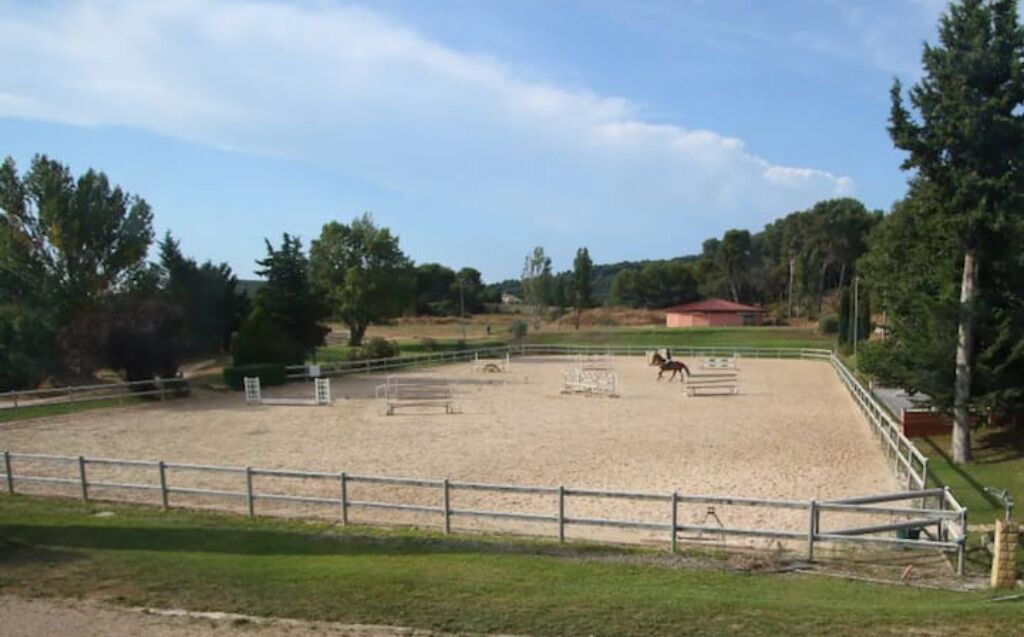 Photo of Others in Eguilles