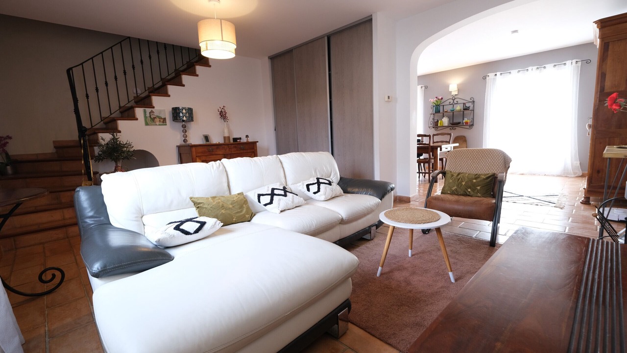 Photo of Livingroom in Eyguieres
