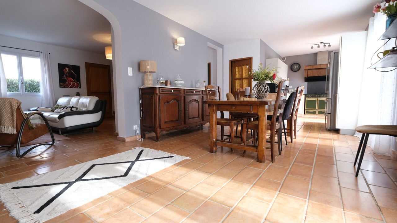 Photo of Livingroom in Eyguieres