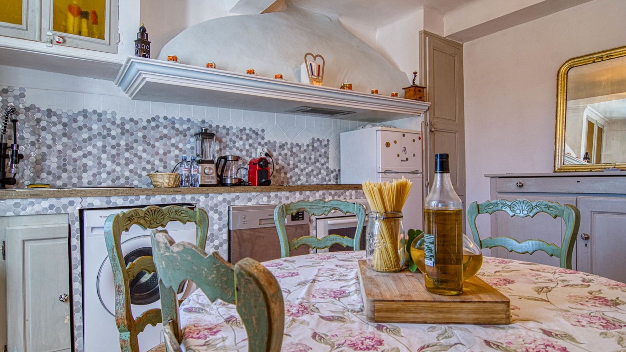 Photo of Bedroom in La Cadiere-d'Azur