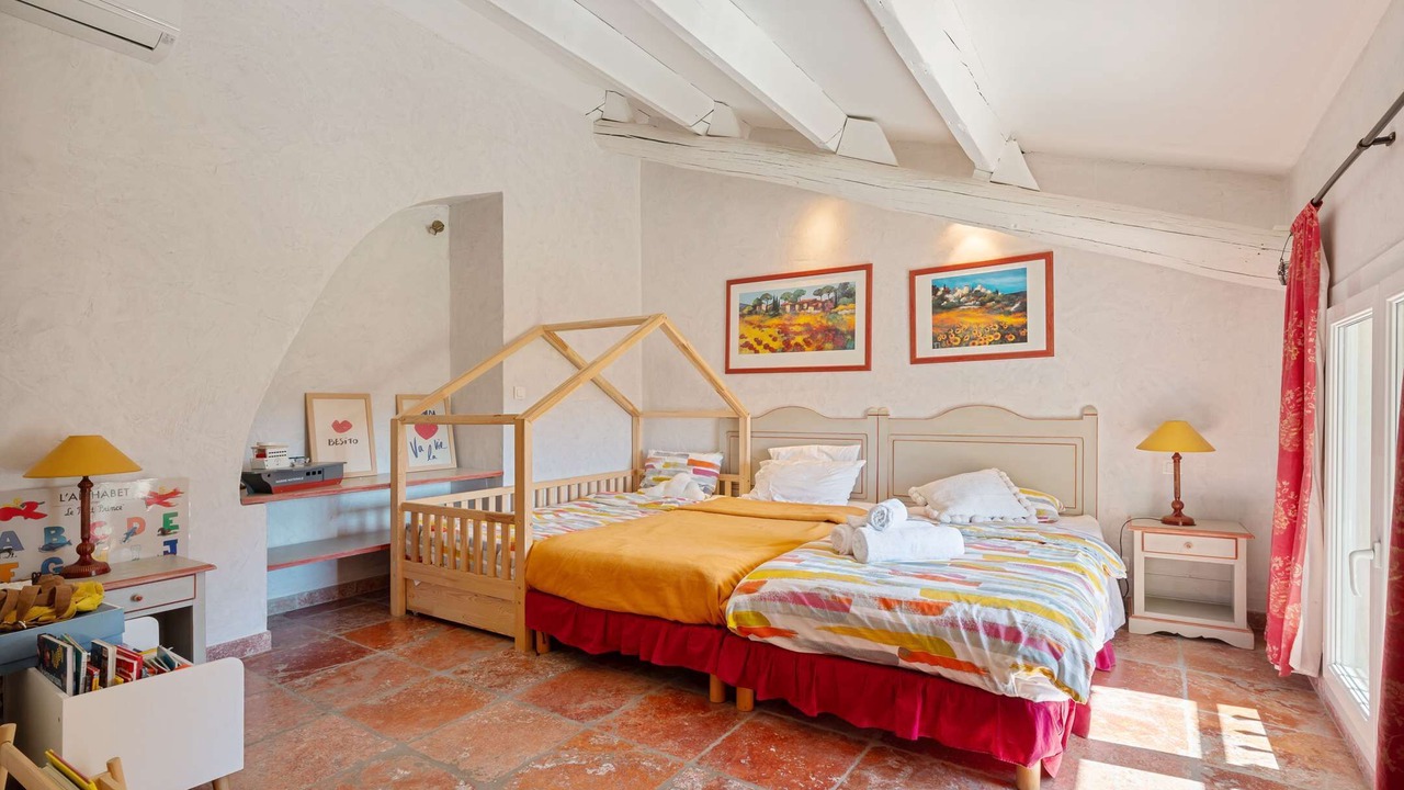 Photo of Bedroom in Orgon