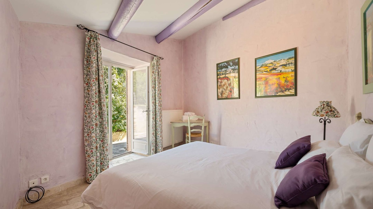 Photo of Bedroom in Orgon