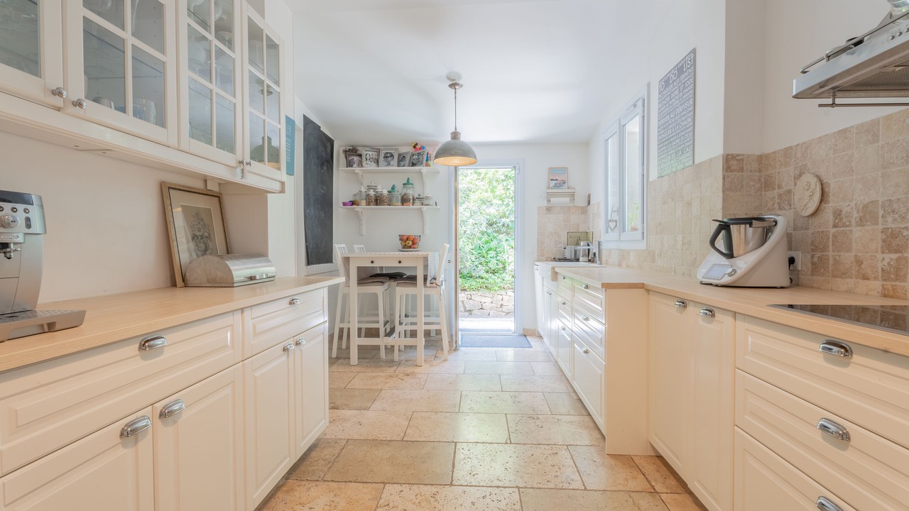 Photo of Kitchen in Eguilles