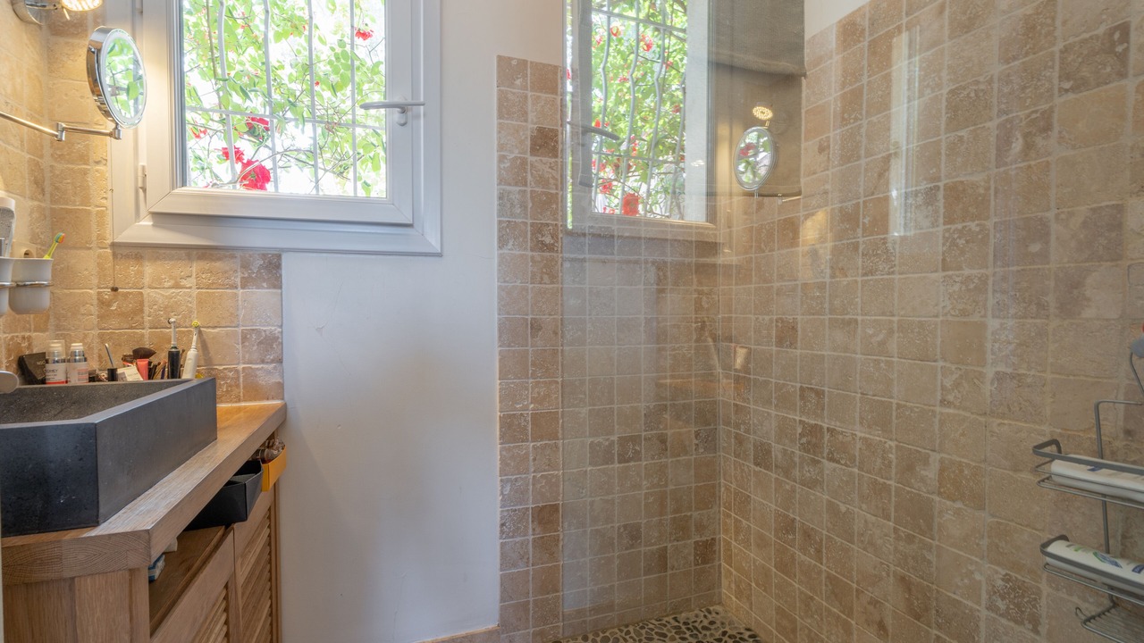 Photo of Bathroom in Eguilles