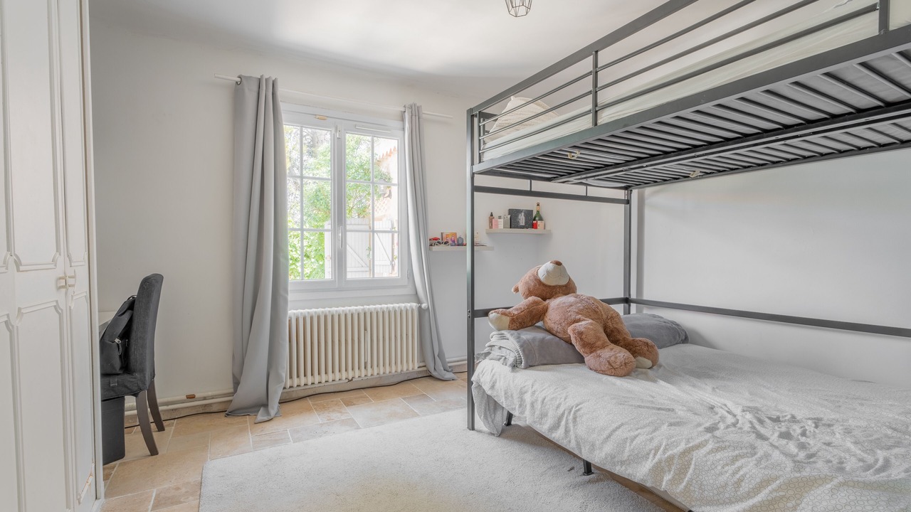 Photo of Bedroom in Eguilles