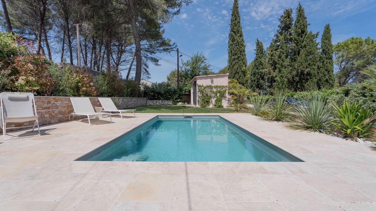 Photo of Outdoor in Eguilles