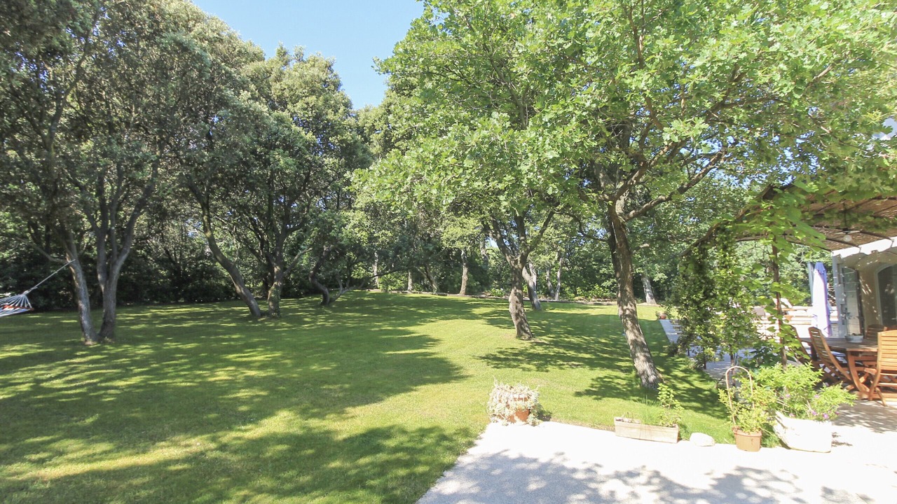 Photo of Outdoor in Eyragues