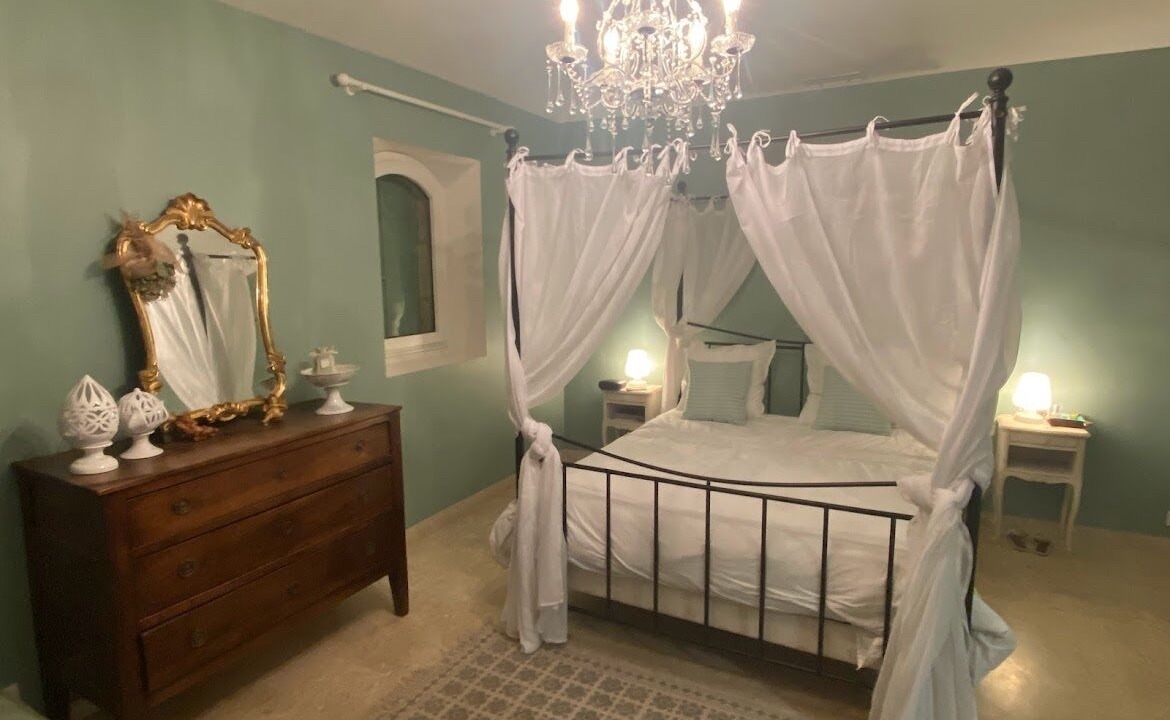 Photo of Bedroom in Cavaillon
