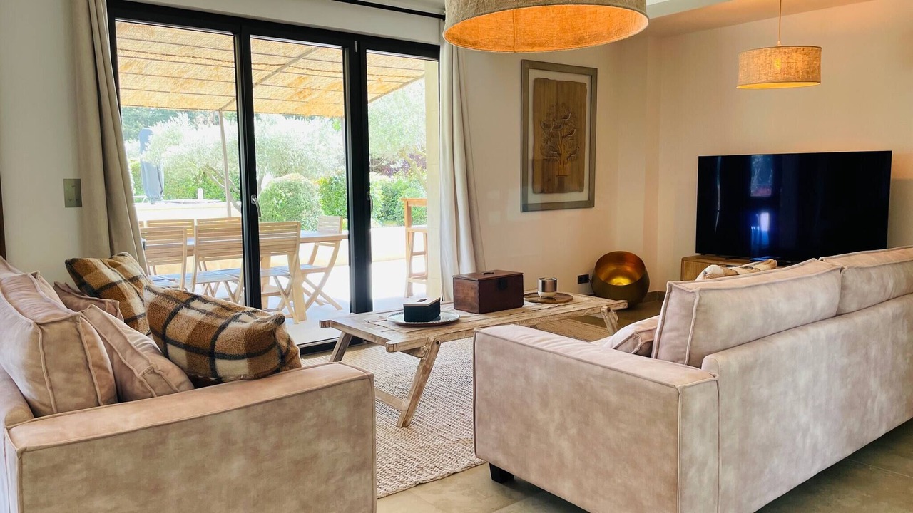 Photo of Livingroom in Eygalieres