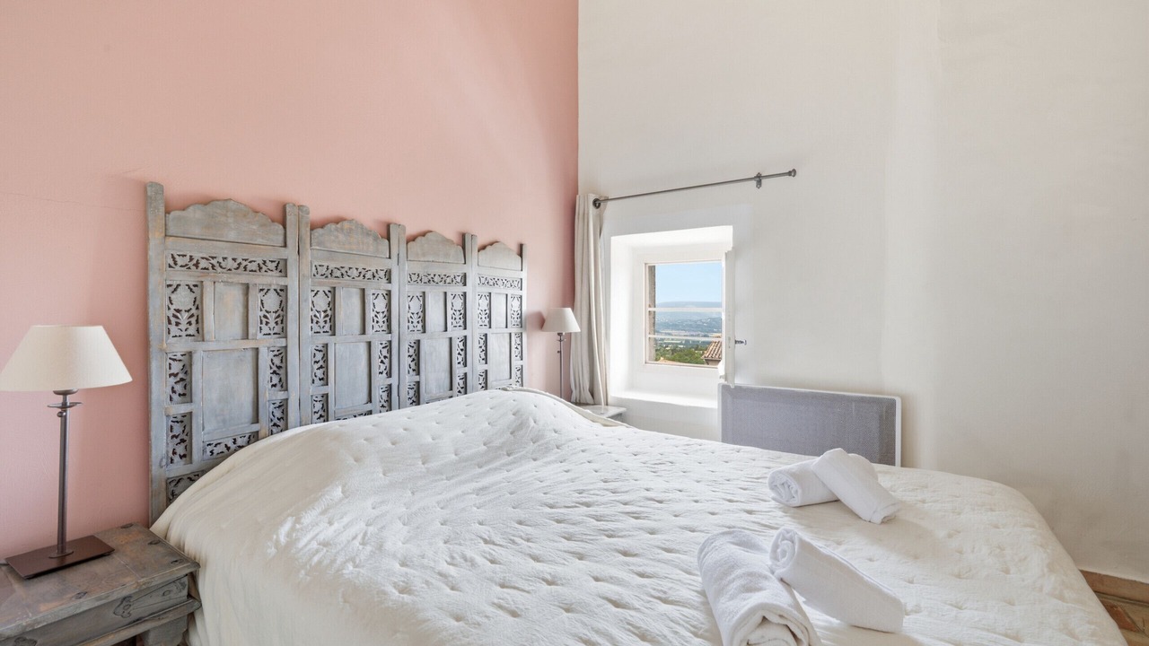 Photo of Bedroom in Bonnieux