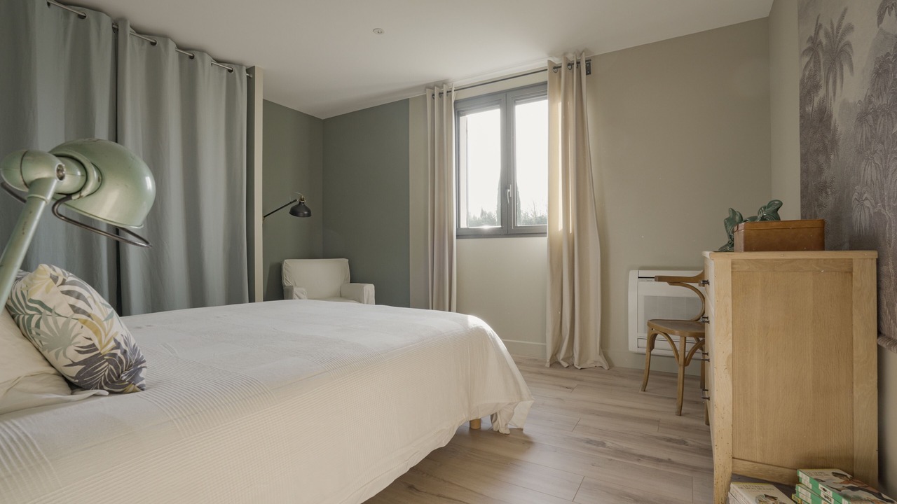 Photo of Bedroom in Eyragues