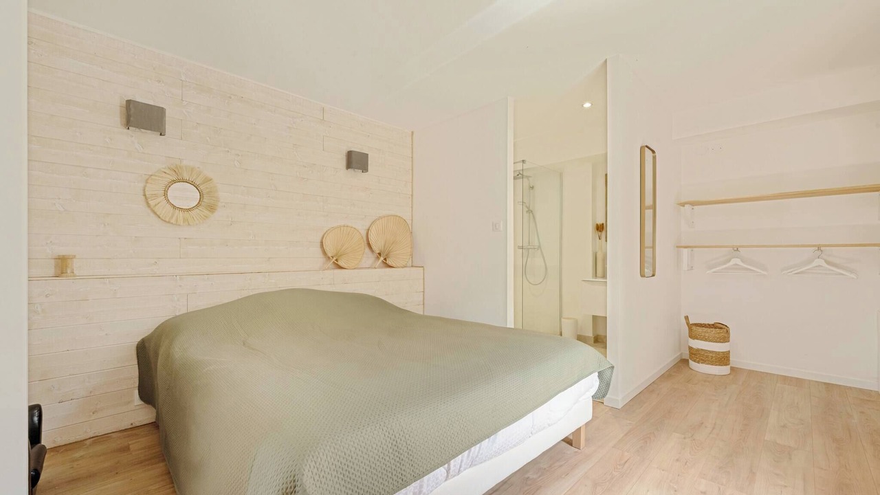 Photo of Bedroom in Bonnieux