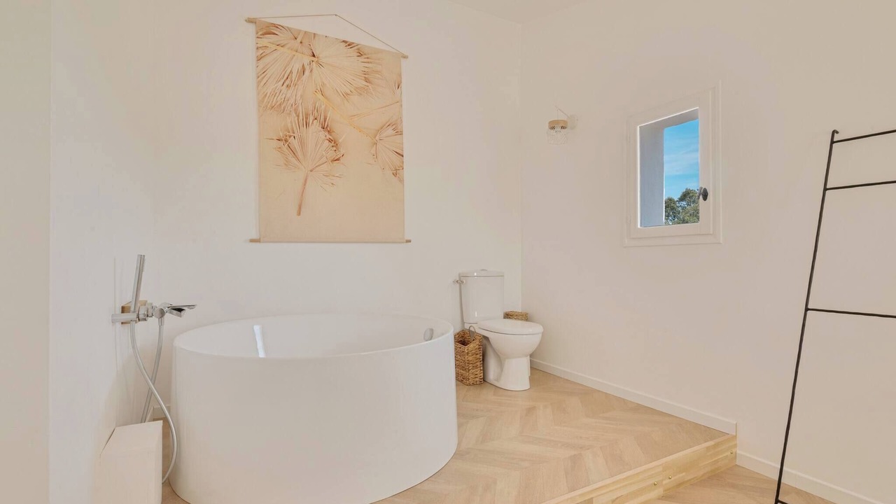 Photo of Bathroom in Bonnieux