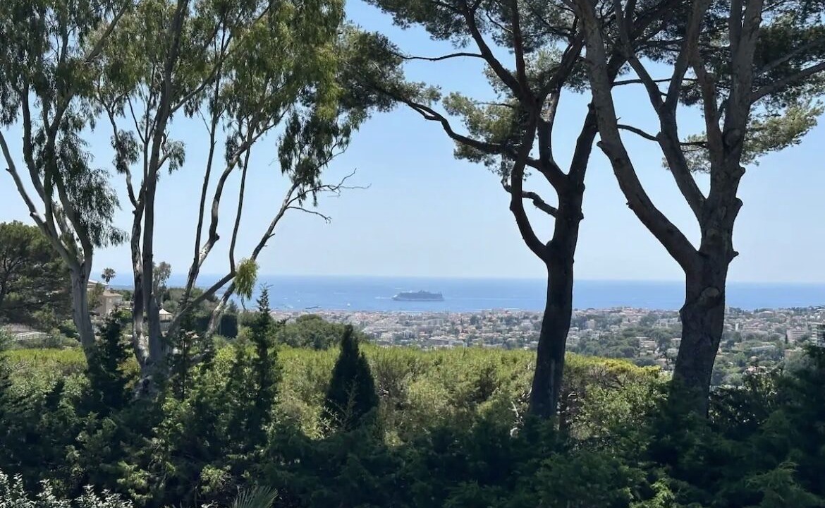 Photo of Others in Mougins