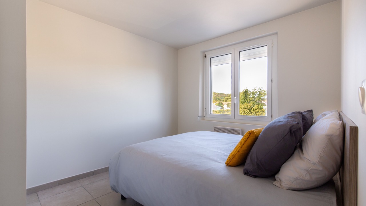 Photo of Bedroom in Malijai