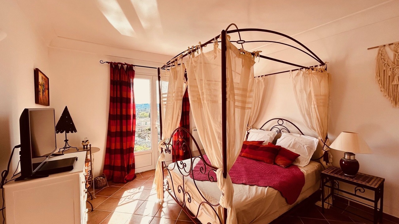 Photo of Bedroom in Tourrettes