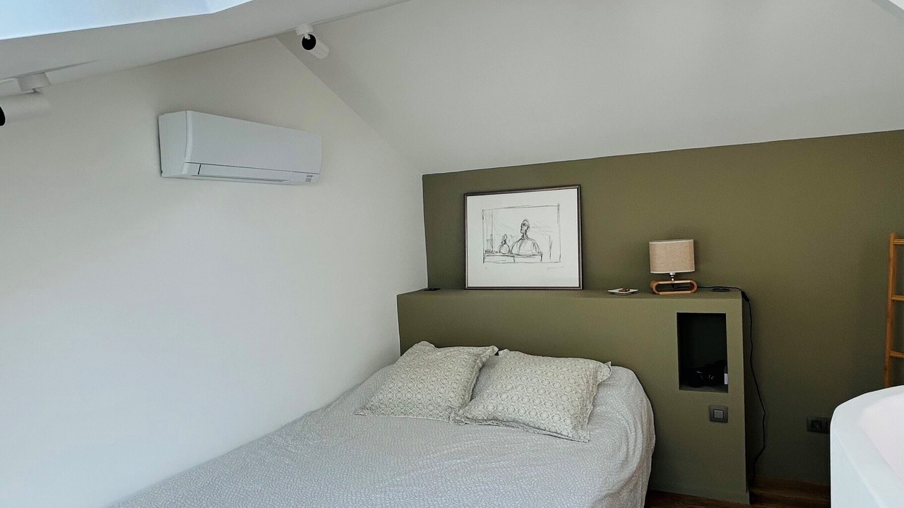 Photo of Bedroom in 7th Arrondissement