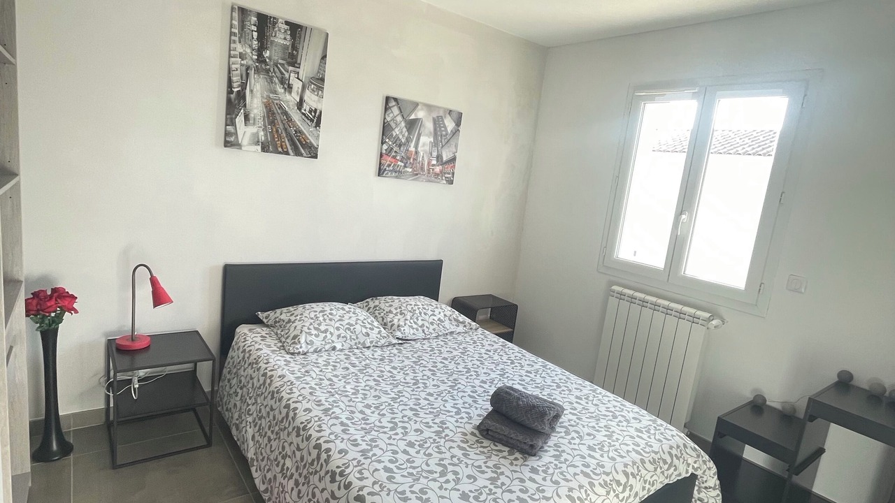 Photo of Bedroom in Cavaillon