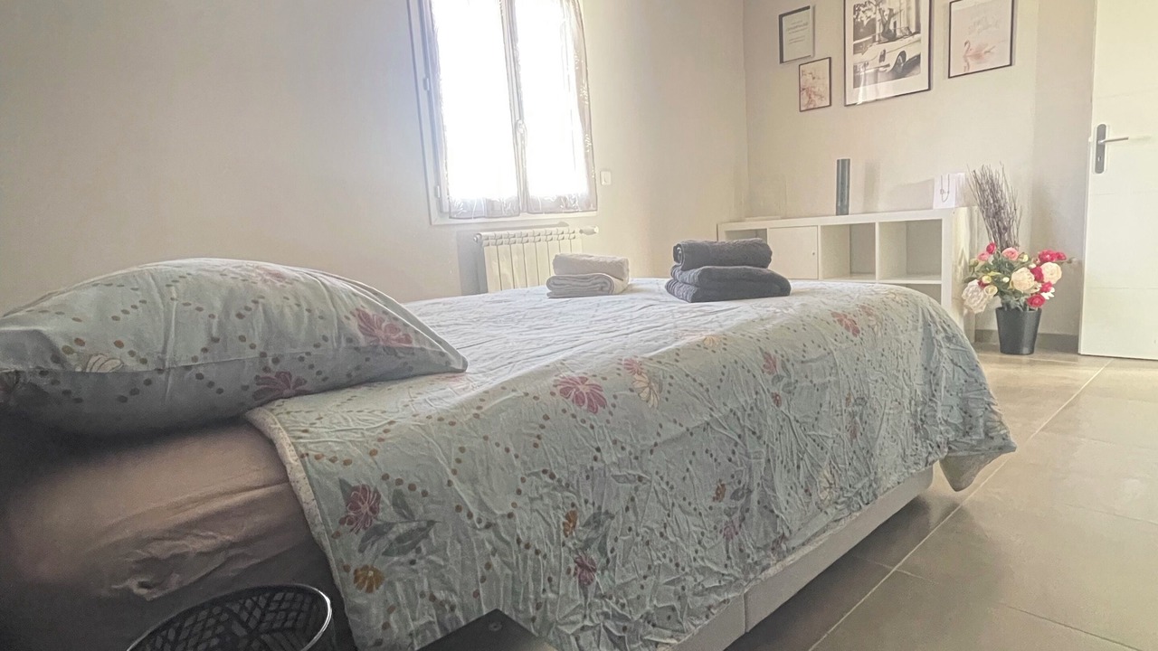 Photo of Bedroom in Cavaillon