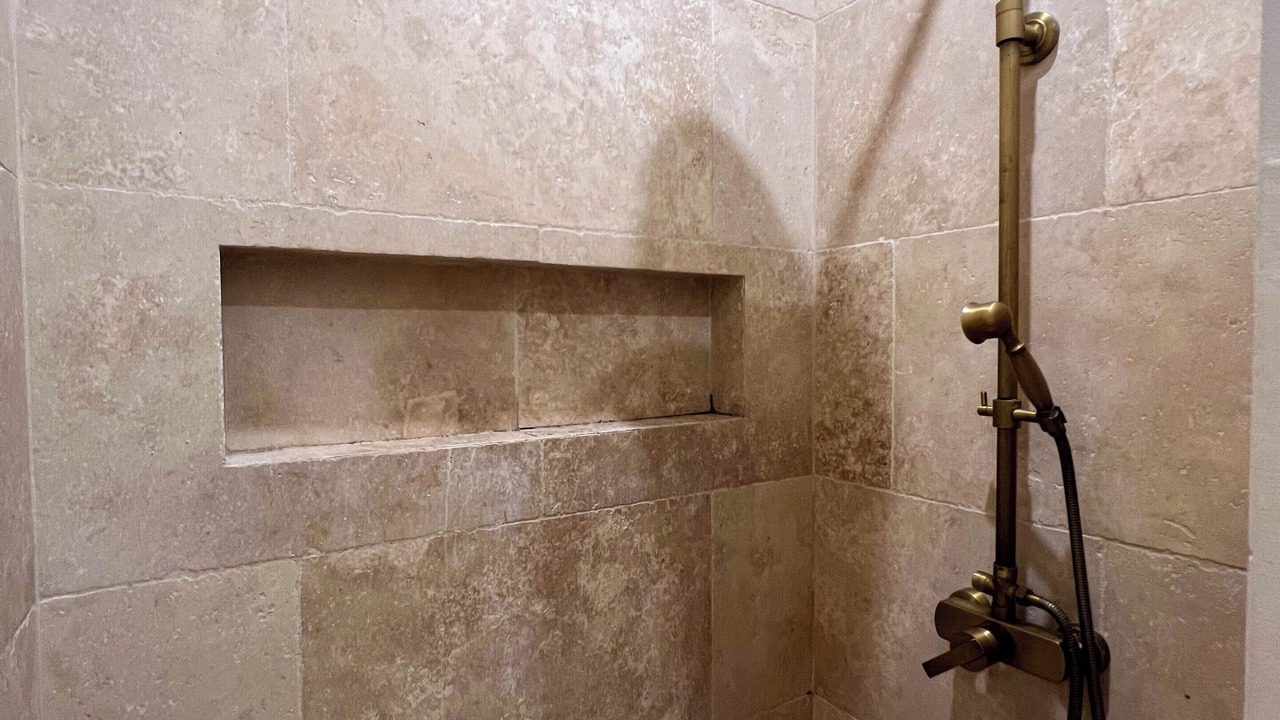 Photo of Bathroom in Saint-Lambert