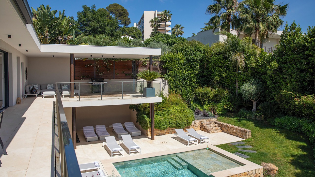 Photo of Outdoor in California - Pezou