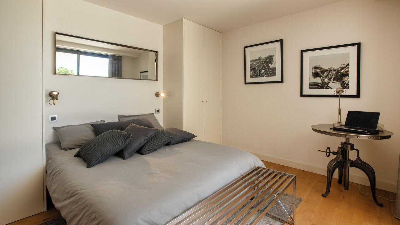 Photo of Bedroom in California - Pezou