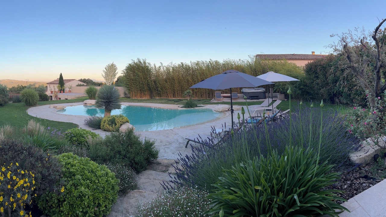 Photo of Outdoor in Vernegues