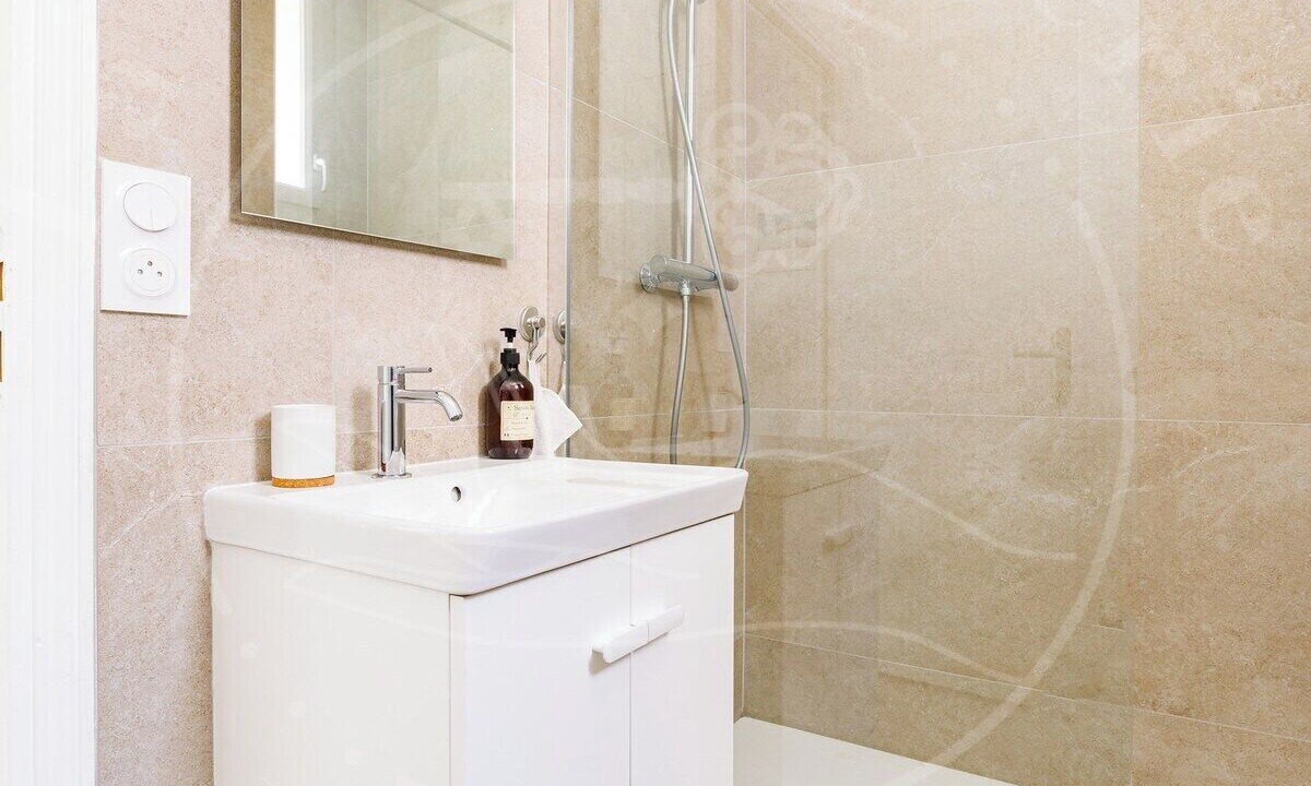 Photo of Bathroom in Le Mourillon