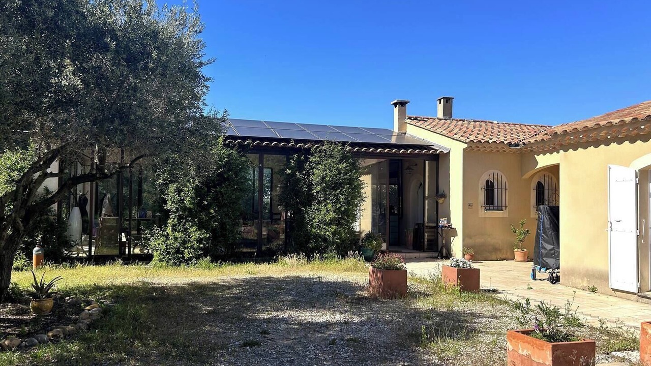 Photo of Outdoor in Arles
