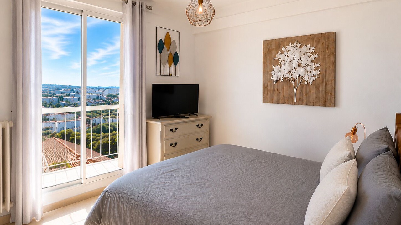 Photo of Bedroom in Palavas-les-Flots
