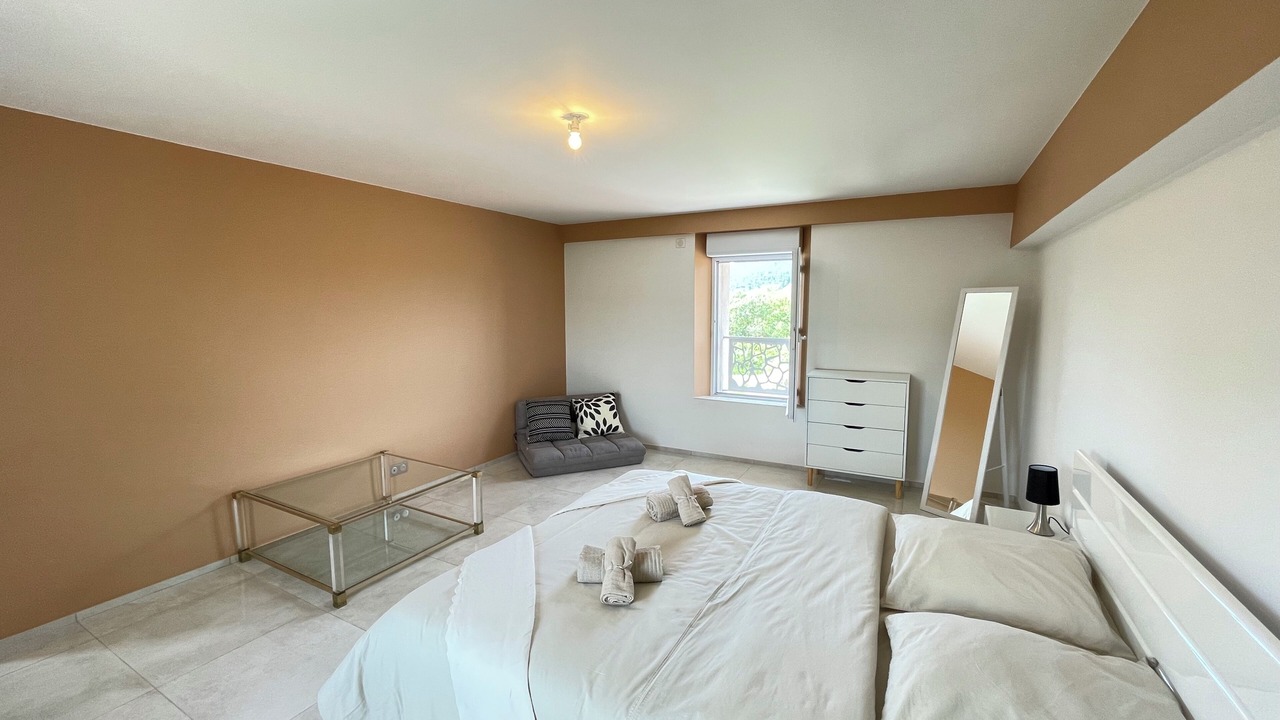 Photo of Bedroom in La Crau
