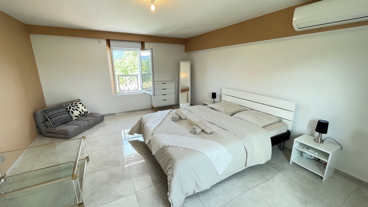 Photo of Bedroom in La Crau