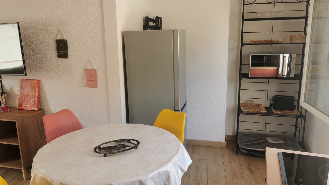 Photo of Others in Lunel-Viel