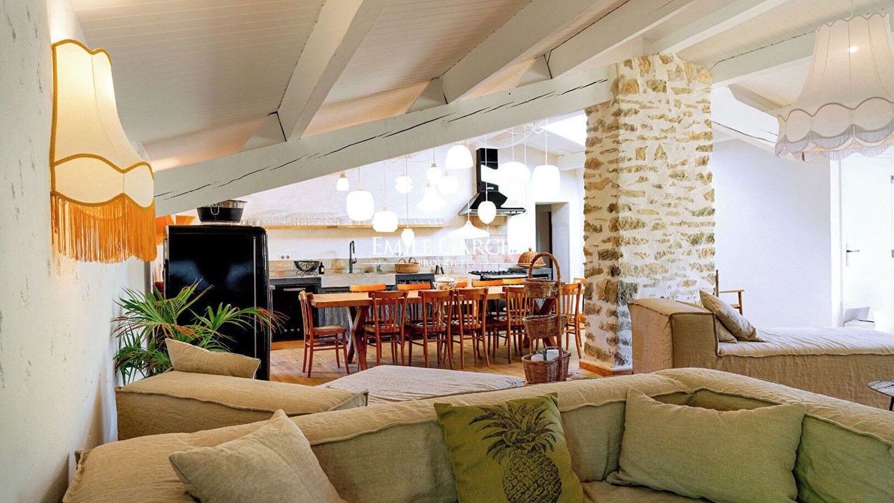 Photo of Livingroom in Chateauneuf-Val-Saint-Donat