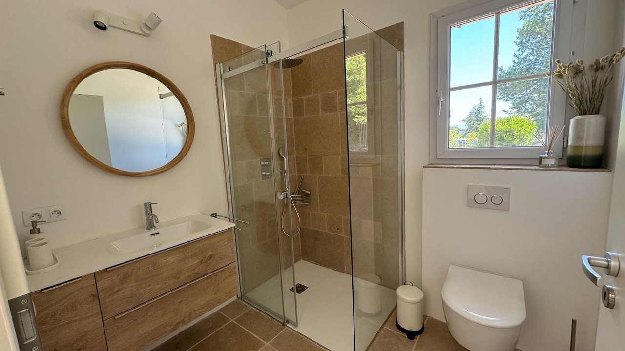 Photo of Bathroom in Bonnieux
