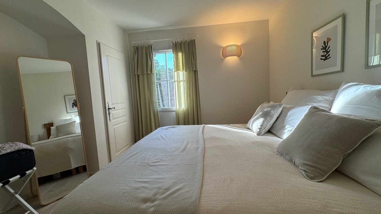 Photo of Bedroom in Bonnieux