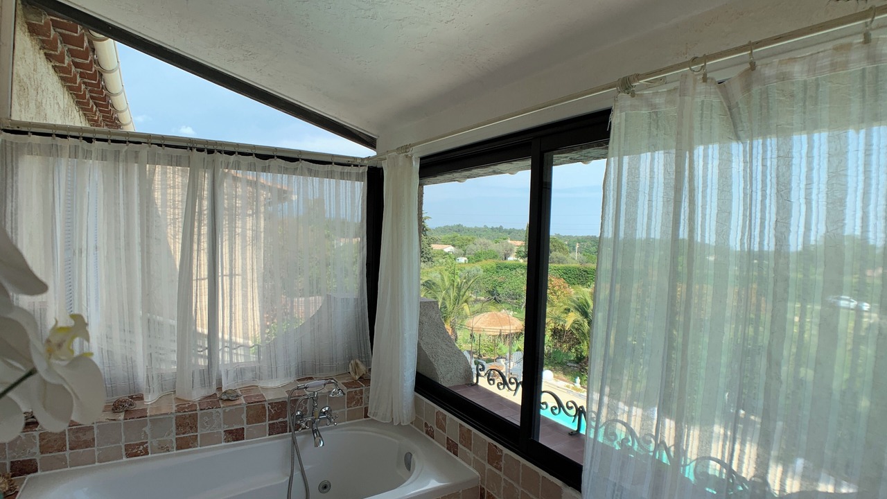 Photo of Bathroom in Tourrettes
