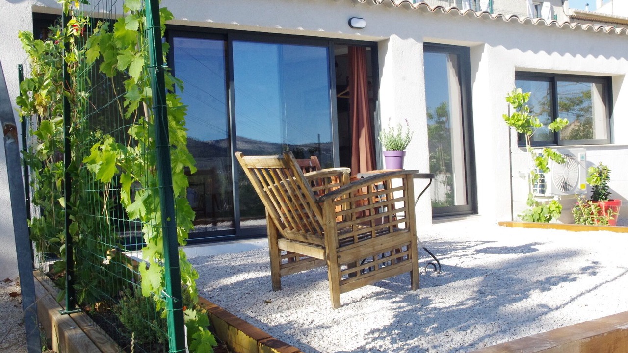 Photo of Patio Balcony in Les Accates