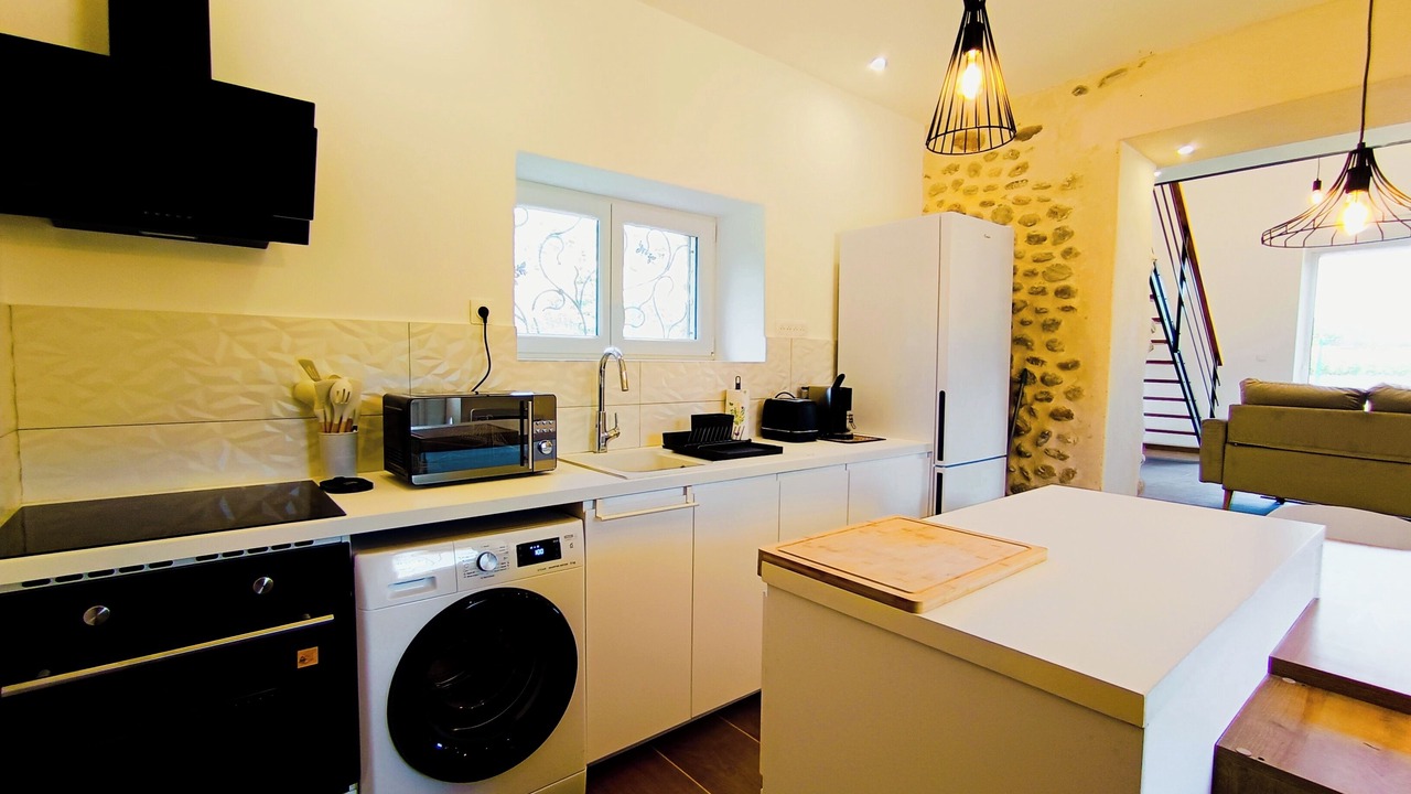 Photo of Kitchen in Malijai
