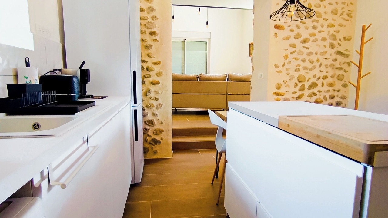 Photo of Kitchen in Malijai