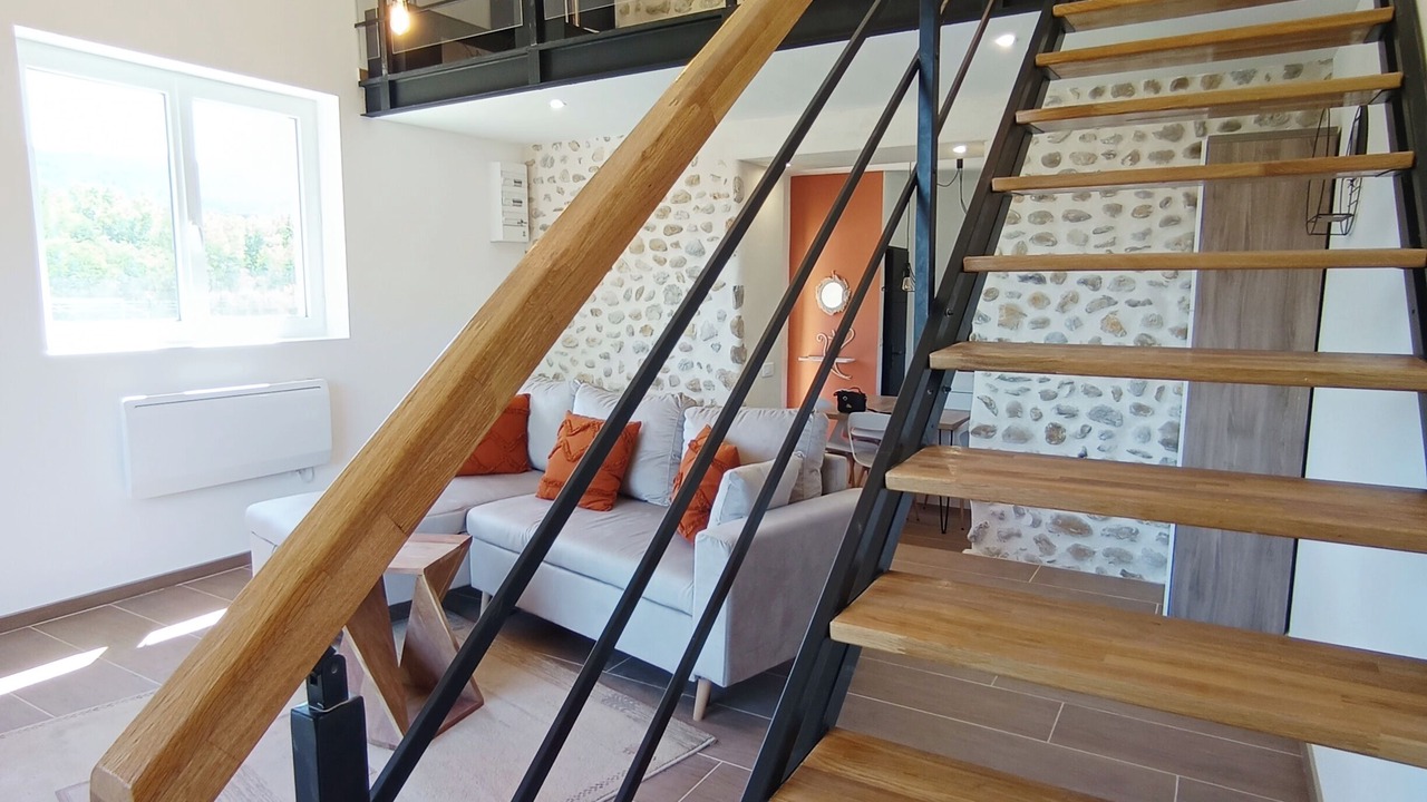 Photo of Livingroom in Malijai