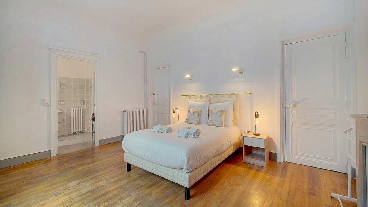Photo of Bedroom in California - Pezou
