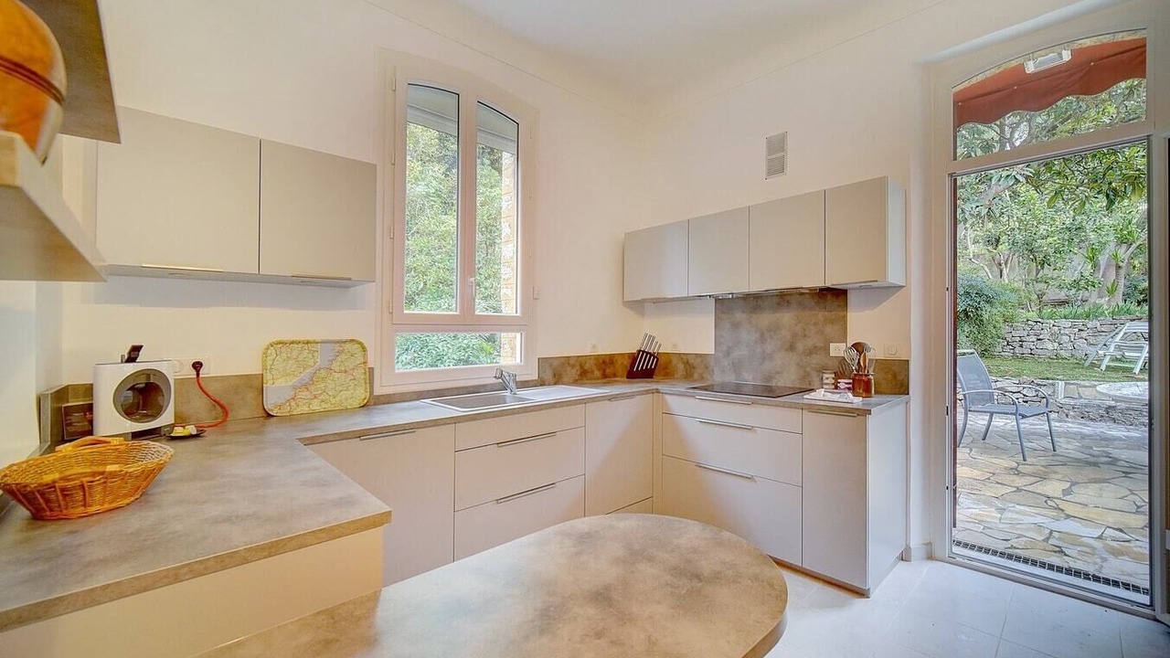 Photo of Kitchen in California - Pezou
