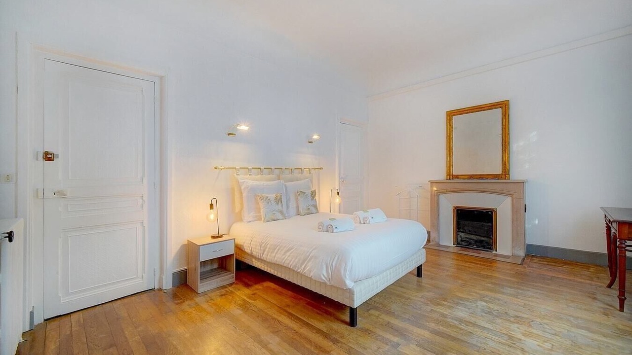 Photo of Bedroom in California - Pezou